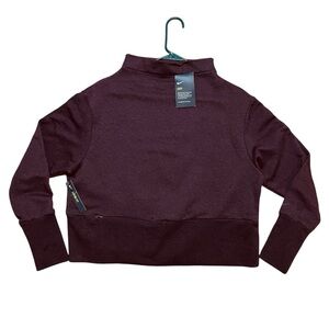 Nike Wm’s Dri-Fit Studio Versa Training Top NWT In  Burgundy Sz M